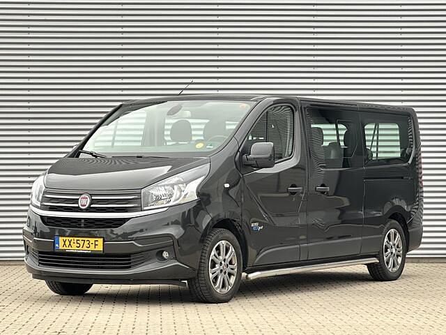 Zwart Gebruikt 2017 Fiat Talento Van | € 17.999 - Afbeelding 1/4