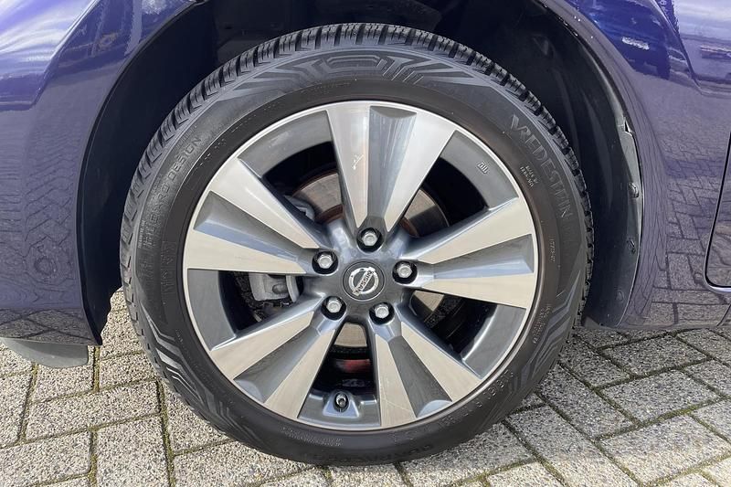 Occasion Nissan Pulsar Tekna 116 PK (85 kW) 2014 Blauw Hatchback