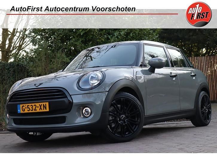 Grijs Gebruikt 2020 Mini ONE Business Hatchback | € 17.900 (Iets duurder) - Afbeelding 1/4