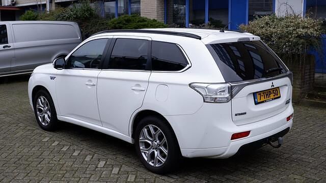 Occasion Mitsubishi Outlander Instyle 121 PK (88 kW) 2014 Wit SUV