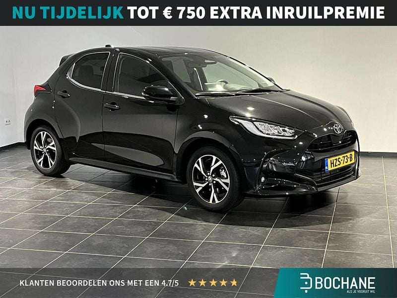Zwart Nieuw 2025 Toyota Yaris Hybrid Hatchback | € 27.195 (Iets duurder) - Afbeelding 1/4