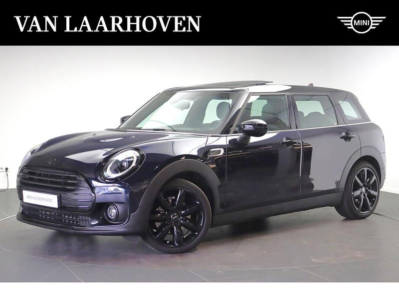 Zwart, metallic lak Gebruikt 2021 Mini Cooper Clubman Comfort Stationwagen | € 27.950 (Eerlijke prijs) - Afbeelding 1/4