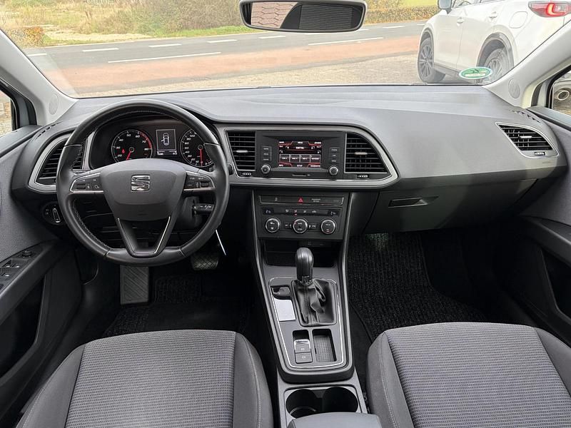 Occasion Seat Leon Style 116 PK (85 kW) 2018 Grijs Hatchback