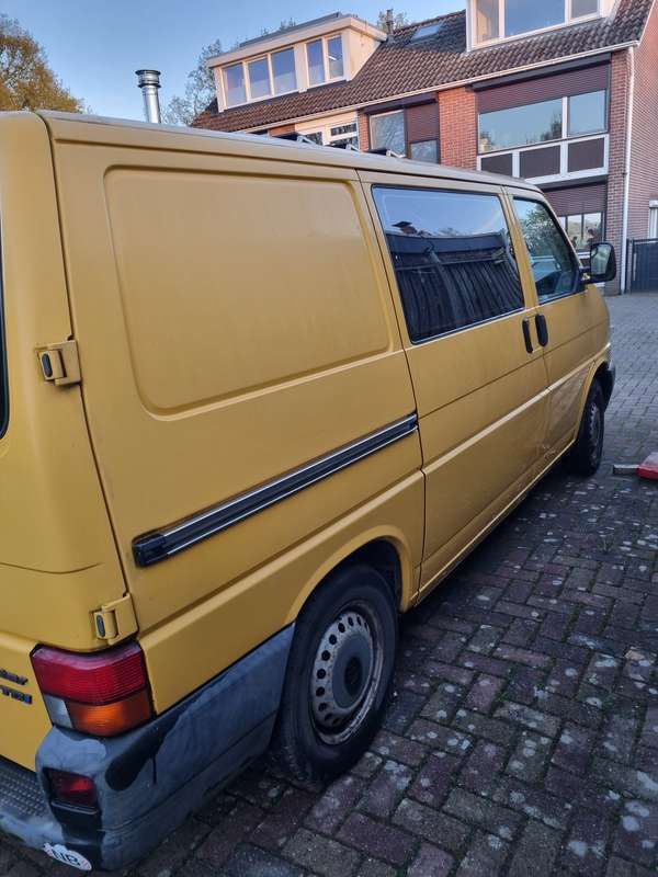 Geel Gebruikt 2001 VW T4 Van | € 2.500 (Super prijs) - Afbeelding 1/4