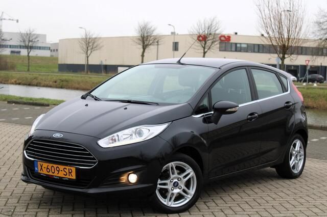 Occasion Ford Fiesta Titanium 101 PK (74 kW) 2014 Zwart Hatchback