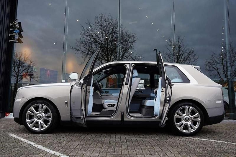 Occasion Rolls Royce Cullinan 571 PK (419 kW) 2024 Zilver SUV