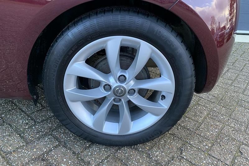 Occasion Opel Adam Jam 90 PK (66 kW) 2015 Rood Hatchback