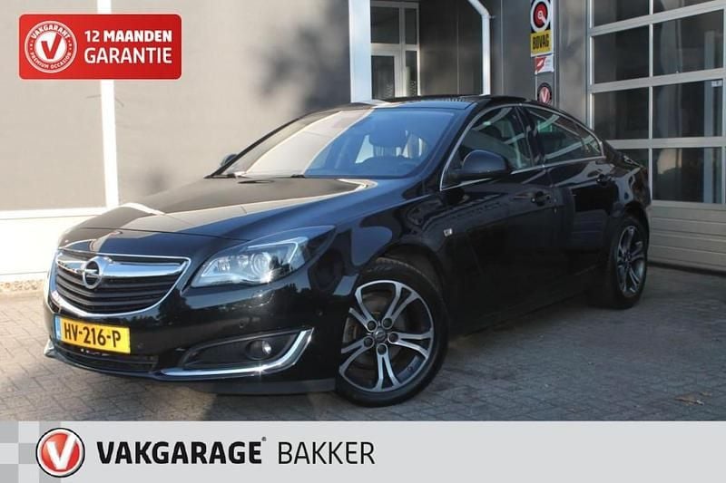 Zwart Gebruikt 2016 Opel Insignia Innovation Sedan | € 11.999 (Eerlijke prijs) - Afbeelding 1/4