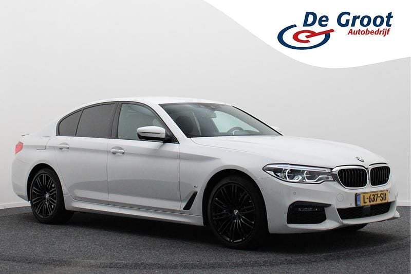 Wit Gebruikt 2020 BMW 530e Executive Sedan | € 28.950 (Super prijs) - Afbeelding 1/4