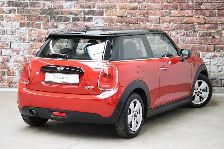 Occasion Mini Cooper Business 2017 Rood Hatchback