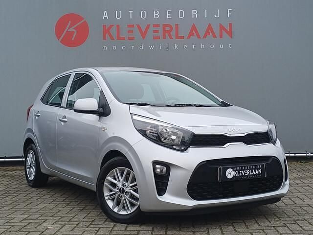 Grijs Occasion 2023 Kia Picanto Hatchback | € 14.950 (Eerlijke prijs) - Afbeelding 1/4