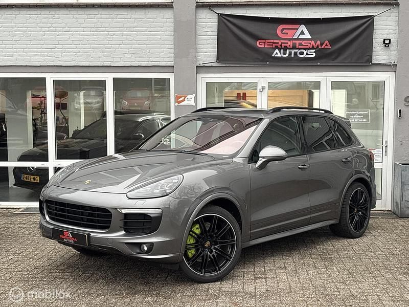 Grijs Occasion 2015 Porsche Cayenne SUV | € 32.750 (Eerlijke prijs) - Afbeelding 1/4