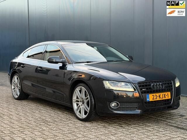 Zwart Occasion 2010 Audi A5 Sportback Hatchback | € 9.950 (Eerlijke prijs) - Afbeelding 1/4