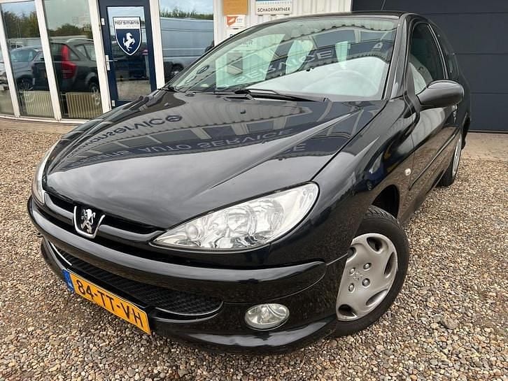 Zwart Gebruikt 2007 Peugeot 206 Hatchback | € 990 (Eerlijke prijs) - Afbeelding 1/4