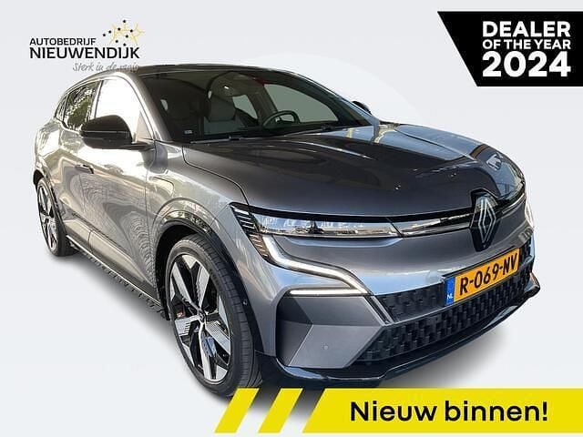 Schaliegrijs kqg Gebruikt 2022 Renault Mégane Iconic Hatchback | € 24.995 (Goede deal) - Afbeelding 1/4
