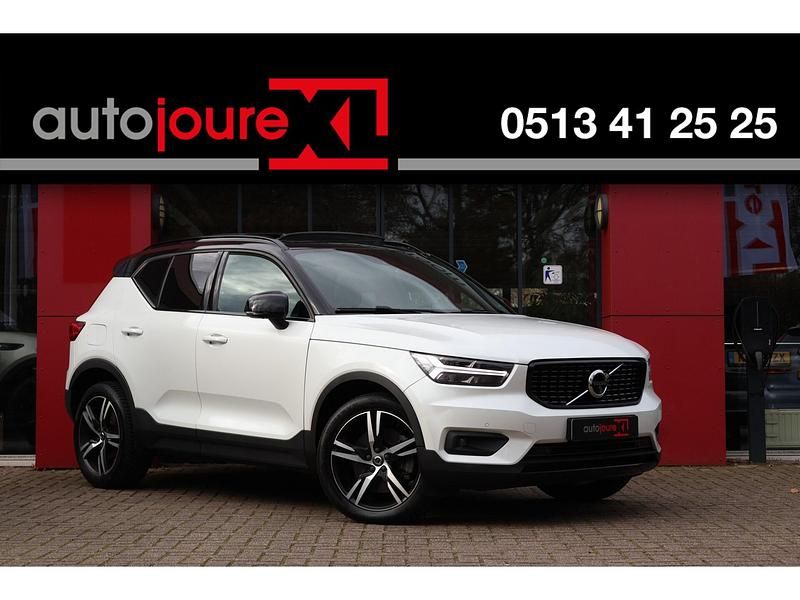 Wit Occasion 2020 Volvo XC40 R-Design SUV | € 26.749 (Duur) - Afbeelding 1/4