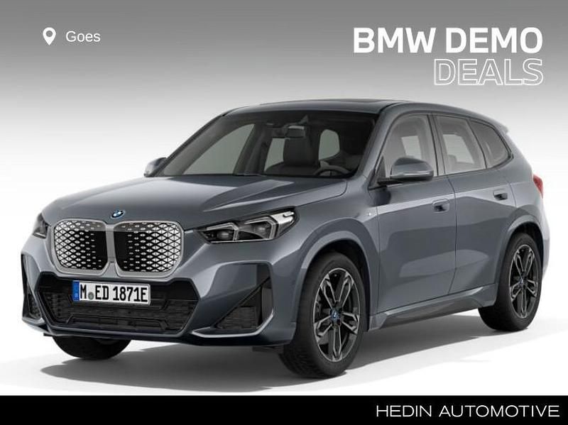 Grijs Gebruikt 2025 BMW iX1 Comfort Edition SUV | € 42.880 - Afbeelding 1/4