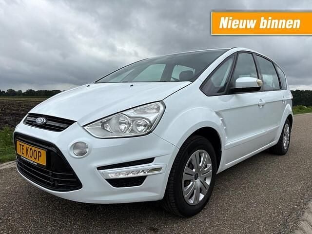 Wit, andere lak Gebruikt 2012 Ford S-MAX S MPV | € 10.750 - Afbeelding 1/4
