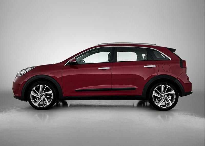 Occasion Kia Niro First Edition 142 PK (104 kW) 2016 Rood metallic SUV