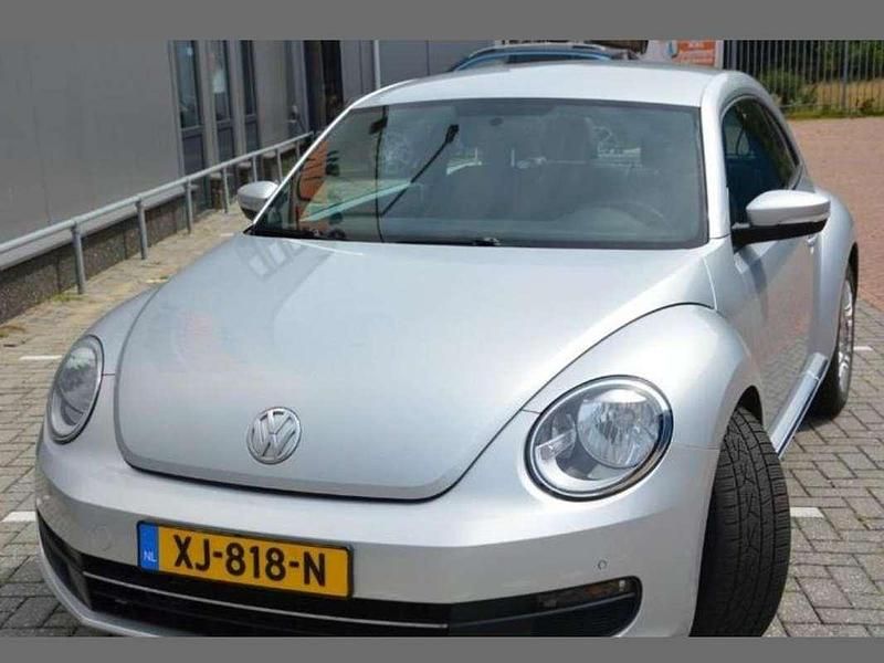 Zilver Gebruikt 2015 VW Beetle Coupé | € 12.500 - Afbeelding 1/4
