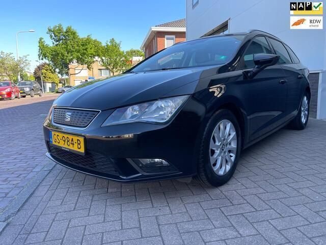 Zwart Gebruikt 2017 Seat Leon ST Stationwagen | € 9.995 (Goede deal) - Afbeelding 1/4
