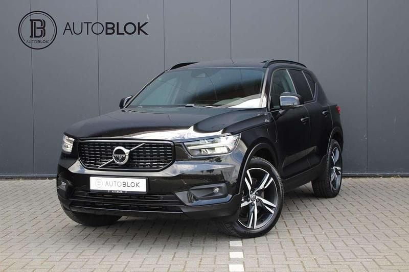 Zwart Gebruikt 2021 Volvo XC40 R-Design SUV | € 27.945 (Goede deal) - Afbeelding 1/3
