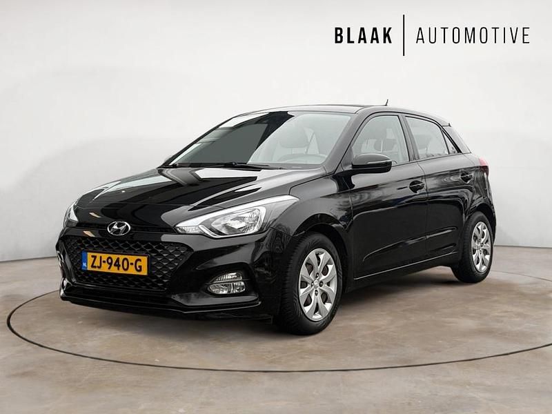 Zwart Occasion 2019 Hyundai i20 Comfort Hatchback | € 13.185 (Eerlijke prijs) - Afbeelding 1/4