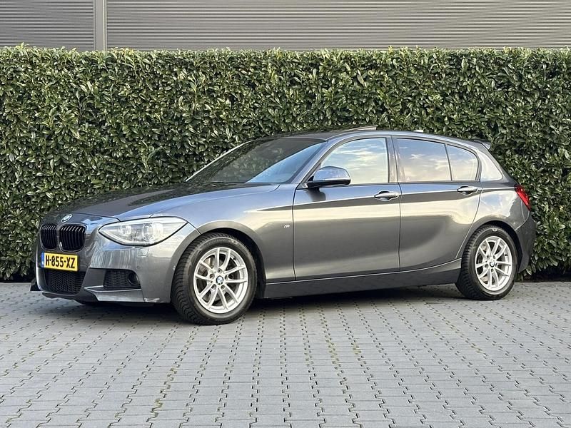 Grijs Occasion 2013 BMW 120 M Sport Hatchback | € 5.950 (Eerlijke prijs) - Afbeelding 1/4