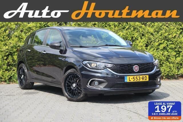 Zwart Gebruikt 2019 Fiat Tipo S Hatchback | € 11.950 (Eerlijke prijs) - Afbeelding 1/4
