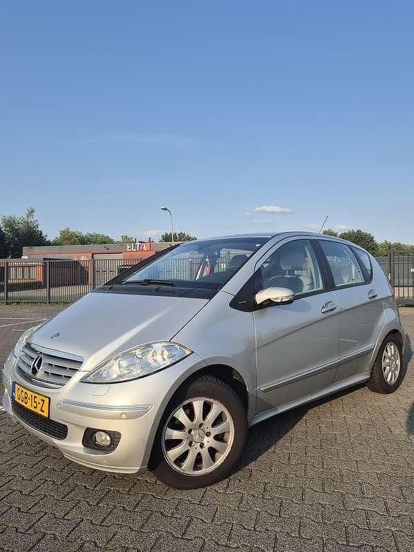 Zilver Gebruikt 2004 Mercedes A170 Elegance Sedan | € 1.500 (Goede deal) - Afbeelding 1/4