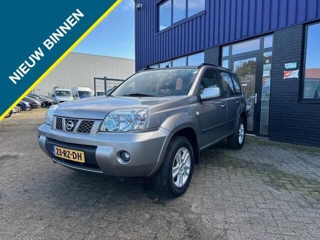Grijs Gebruikt 2005 Nissan X-Trail Comfort SUV | € 5.249 (Iets duurder) - Afbeelding 1/4