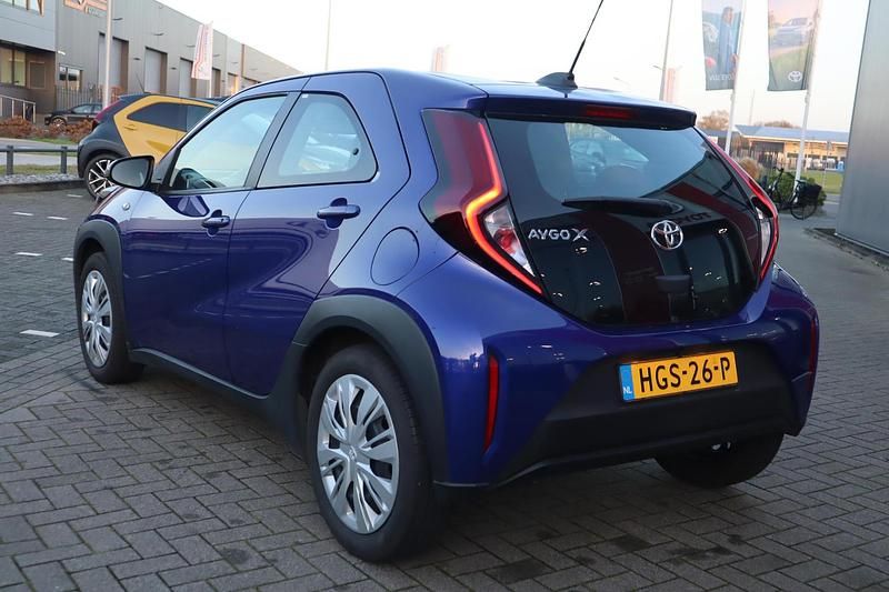 Occasion Toyota Aygo X X-play 72 PK (52 kW) 2025 Blauw SUV