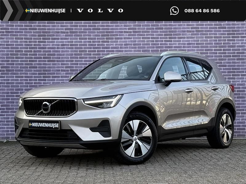 Grijs Occasion 2024 Volvo XC40 Core SUV | € 40.899 (Eerlijke prijs) - Afbeelding 1/3