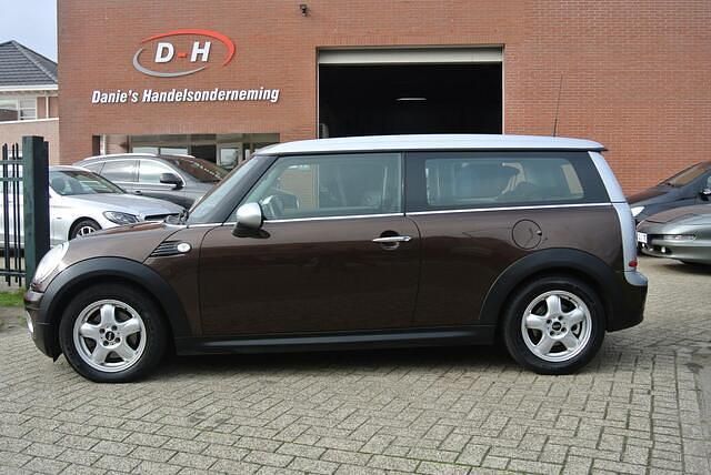 Bruin Gebruikt 2008 Mini Cooper Clubman Pepper Stationwagen | € 3.899 (Goede deal) - Afbeelding 1/4