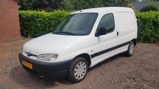 Overige Occasion 2002 Peugeot Partner Avantage MPV | € 1.950 (Eerlijke prijs) - Afbeelding 1/4