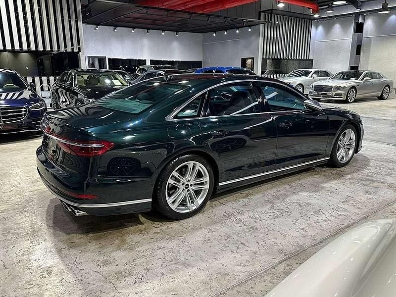 Groen Gebruikt 2021 Audi S8 Sedan | € 80.000 - Afbeelding 1/4