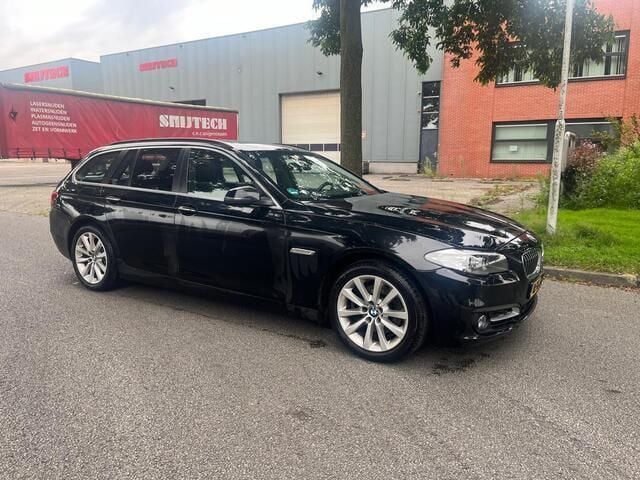 Occasion BMW 520 Executive 190 PK (139 kW) 2016 Zwart Stationwagen