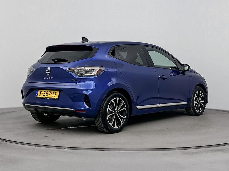 Occasion Renault Clio V Techno 2024 Blauw Hatchback