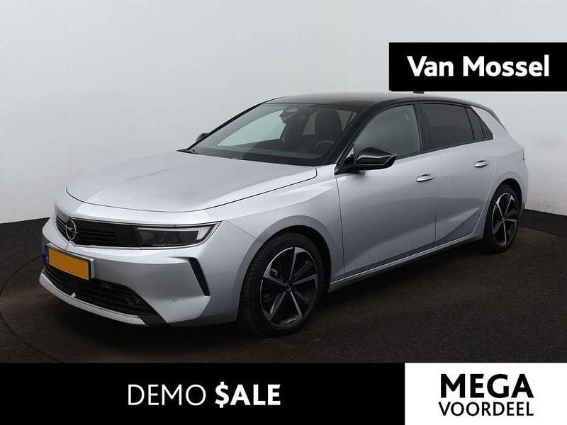 Grijs, metallic lak Gebruikt 2023 Opel Astra Business Hatchback | € 22.940 (Eerlijke prijs) - Afbeelding 1/1
