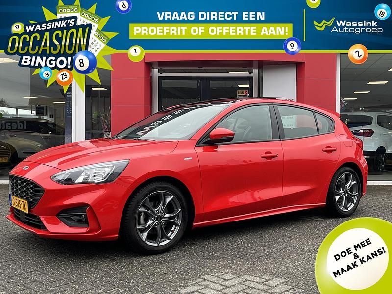 Rood Gebruikt 2020 Ford Focus Business Edition Hatchback | € 17.945 (Iets duurder) - Afbeelding 1/4