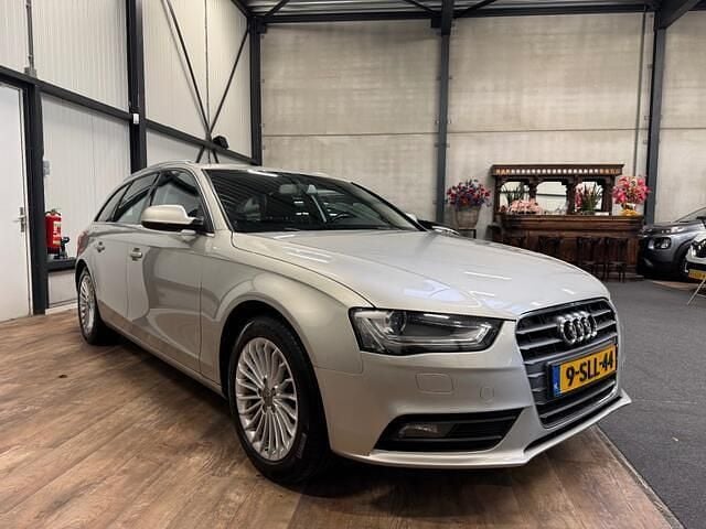 Occasion Audi A4 Business 170 PK (125 kW) 2013 Grijs Stationwagen