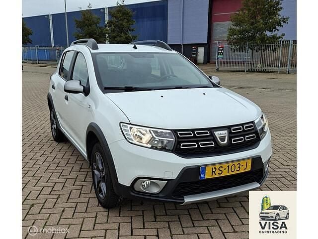 Wit Occasion 2018 Dacia Sandero Stepway Hatchback | € 8.250 (Goede deal) - Afbeelding 1/4