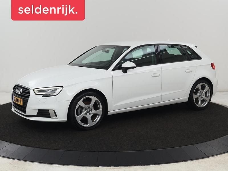 Wit Occasion 2016 Audi A3 Sport Hatchback | € 13.400 (Eerlijke prijs) - Afbeelding 1/4