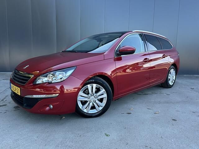 Rood Gebruikt 2014 Peugeot 308 Stationwagen | € 4.900 (Eerlijke prijs) - Afbeelding 1/4