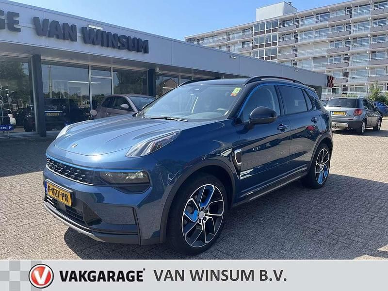 Blauw, metallic lak Gebruikt 2022 Lynk & Co 01 SUV | € 25.450 (Eerlijke prijs) - Afbeelding 1/4