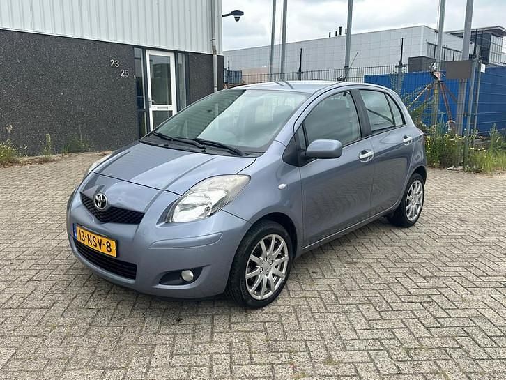 Gebruikt 2010 Toyota Yaris | € 3.750 (Eerlijke prijs) - Afbeelding 1/4