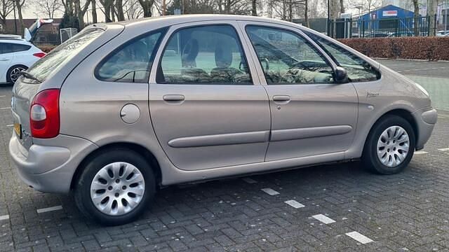 Occasion Citroën Xsara Picasso Exclusive 116 PK (85 kW) 2003 Beige (metallic) MPV