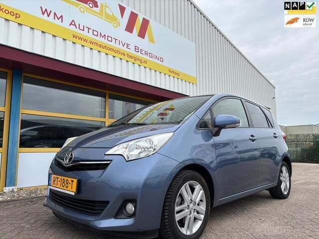 Blauw Gebruikt 2013 Toyota Verso-S MPV | € 6.750 (Goede deal) - Afbeelding 1/4