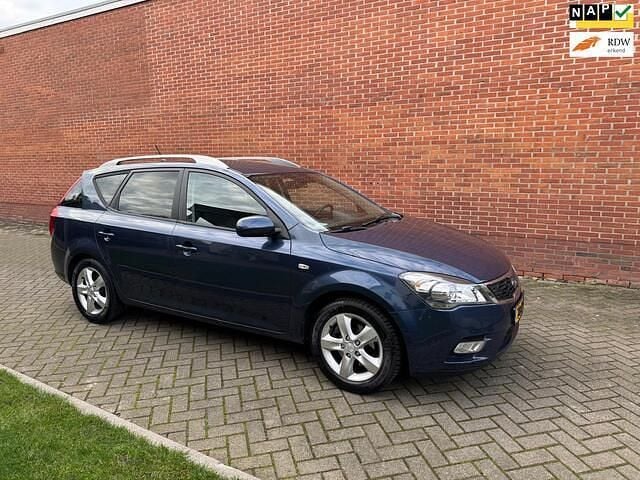 Blauw Gebruikt 2010 Kia Ceed Hatchback | € 2.950 (Goede deal) - Afbeelding 1/4