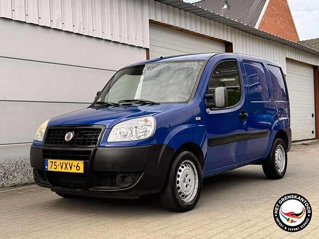 Blauw Gebruikt 2009 Fiat Doblò Basis MPV | € 1.999 (Goede deal) - Afbeelding 1/4